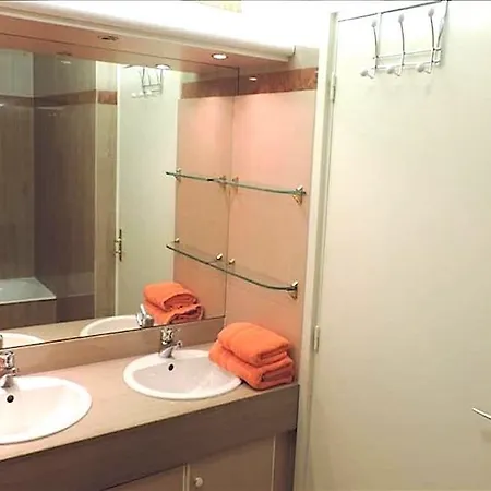 Apartment Rue Marechal Juin